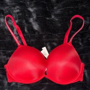 PINK Victoria's Secret Red Push-Up T-Shirt Bra